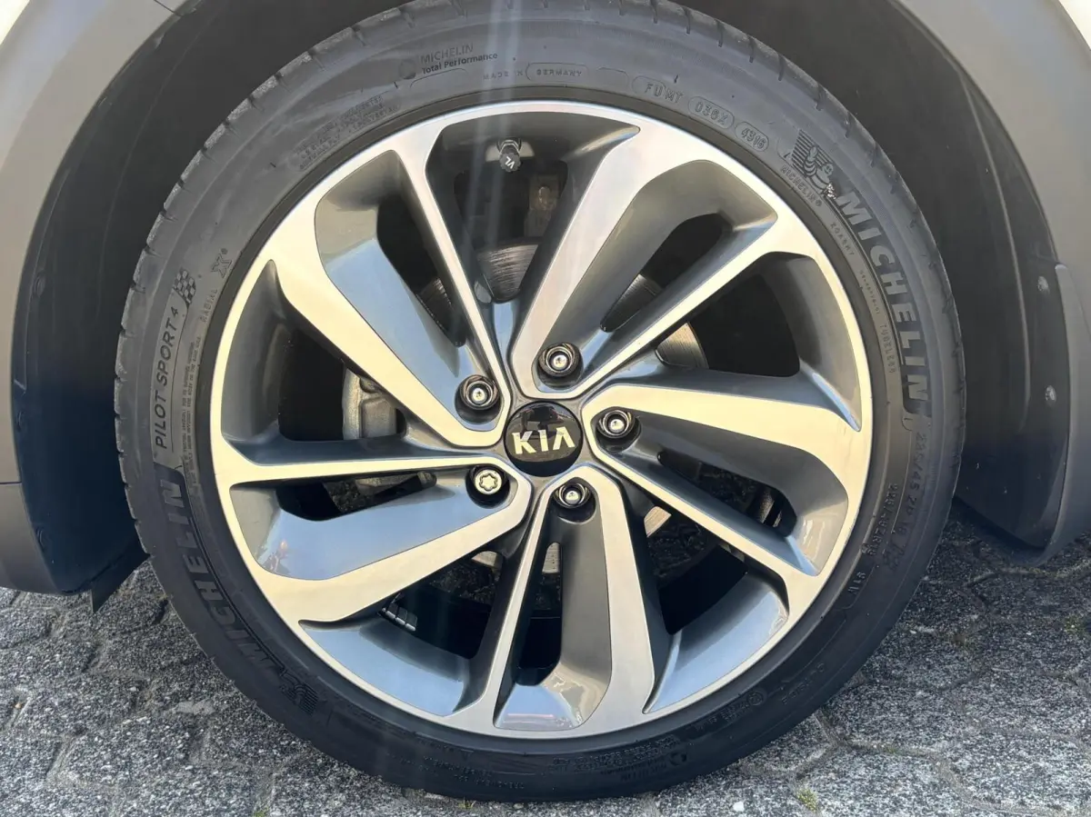 1.6 GDi Hybrid ExecutiveLine | Dodehoek | JBL | Parkeersensoren V+A | Stoel+stuurverwarming