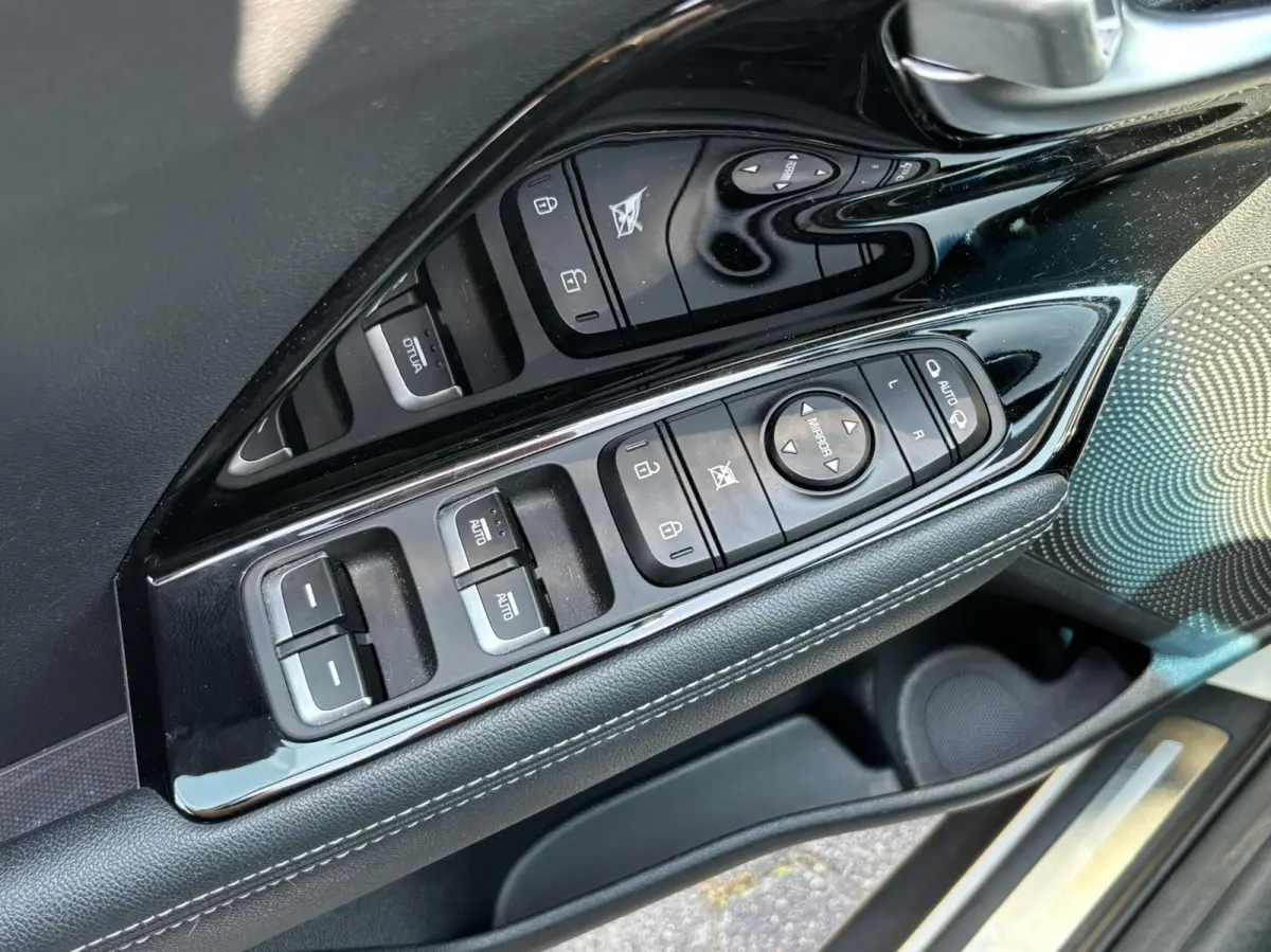 1.6 GDi Hybrid ExecutiveLine | Dodehoek | JBL | Parkeersensoren V+A | Stoel+stuurverwarming
