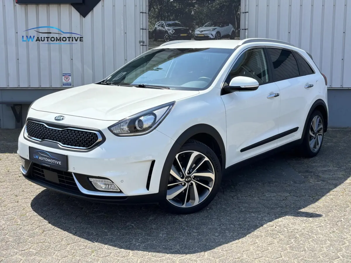1.6 GDi Hybrid ExecutiveLine | Dodehoek | JBL | Parkeersensoren V+A | Stoel+stuurverwarming