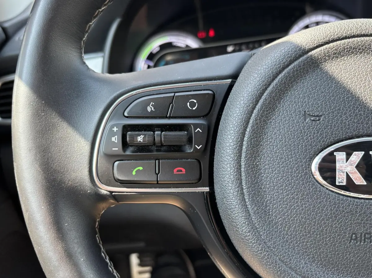 1.6 GDi Hybrid ExecutiveLine | Dodehoek | JBL | Parkeersensoren V+A | Stoel+stuurverwarming