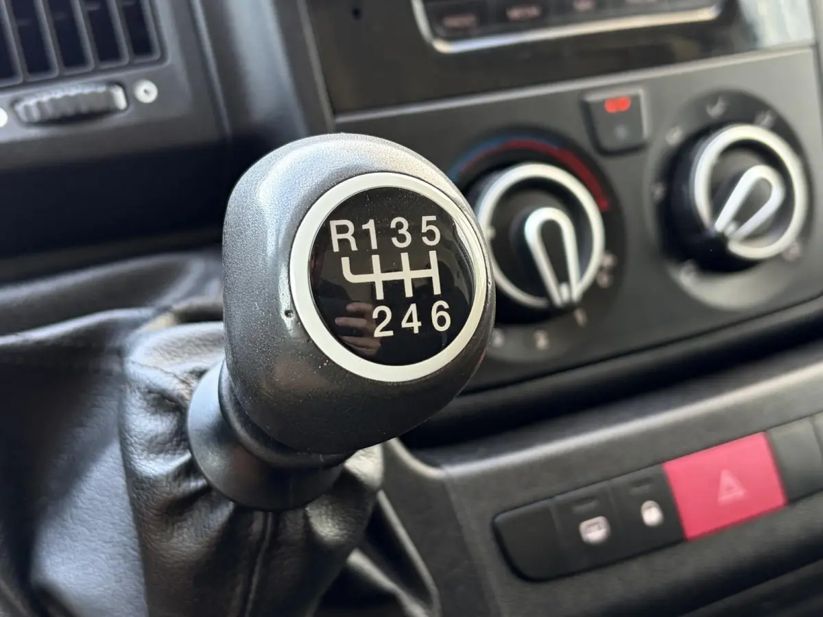 330 2.2 HDi L1H1*NAV*CAM*3PERS*HAAK*CRUISE*A/C*TEL