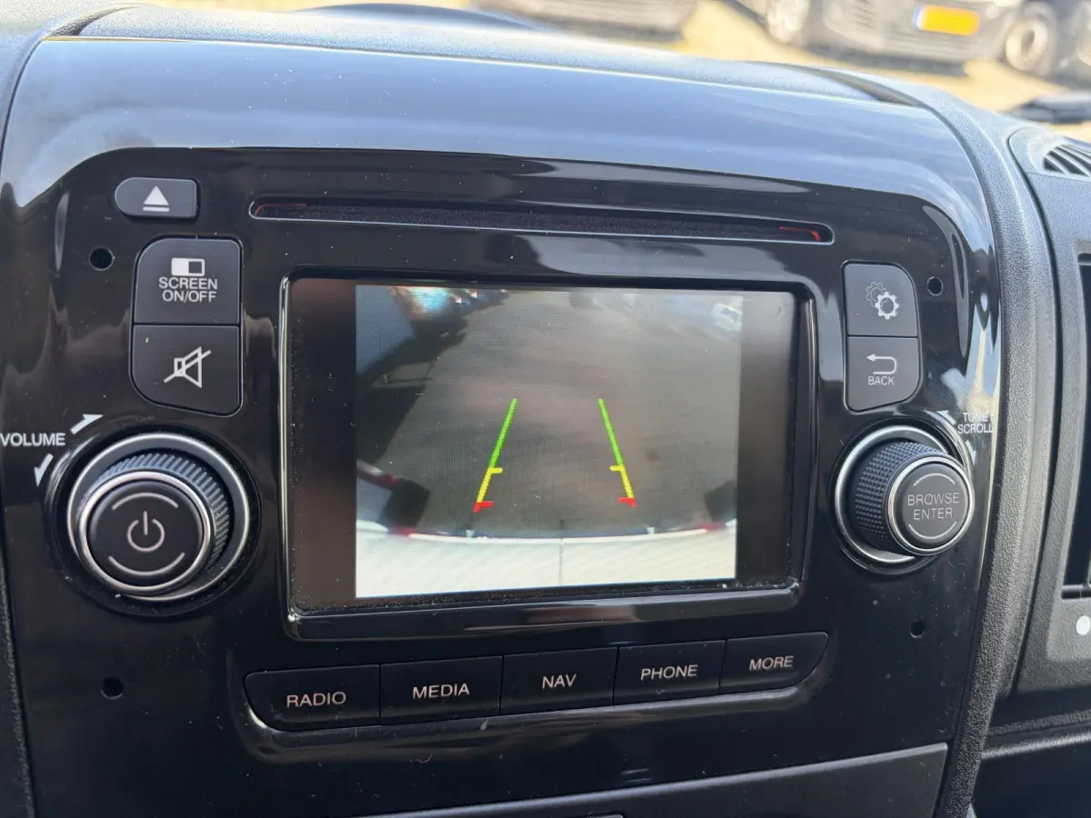 330 2.2 HDi L1H1*NAV*CAM*3PERS*HAAK*CRUISE*A/C*TEL