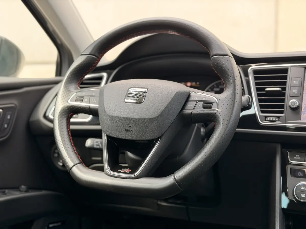 FR 1.4 TSI DSG Pano 18' Camera CarPlay ACC Sfeerverlichting