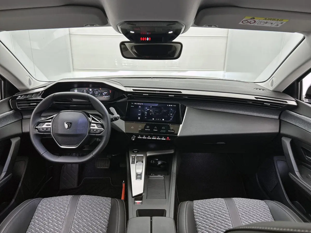1.2 Hybrid 145 e-DCS6 Allure | Navigatie | 360 °C Camera | Dodehoekwaarschuwing | Apple Carplay/Android Auto | Climate Control |