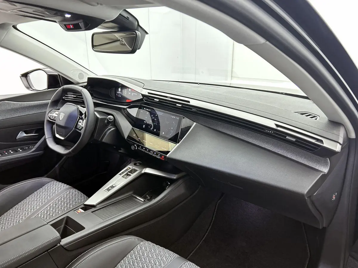 1.2 Hybrid 145 e-DCS6 Allure | Navigatie | 360 °C Camera | Dodehoekwaarschuwing | Apple Carplay/Android Auto | Climate Control |