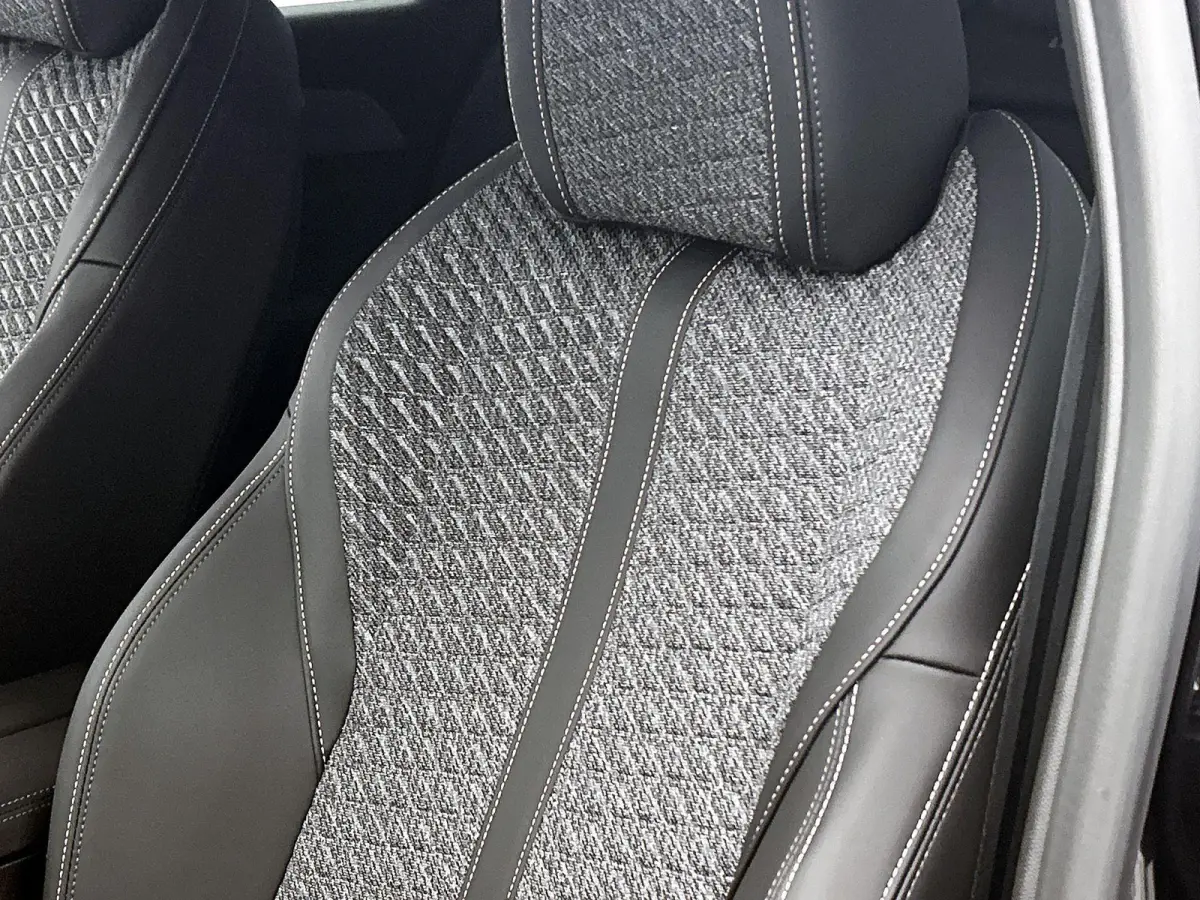 1.2 Hybrid 145 e-DCS6 Allure | Navigatie | 360 °C Camera | Dodehoekwaarschuwing | Apple Carplay/Android Auto | Climate Control |