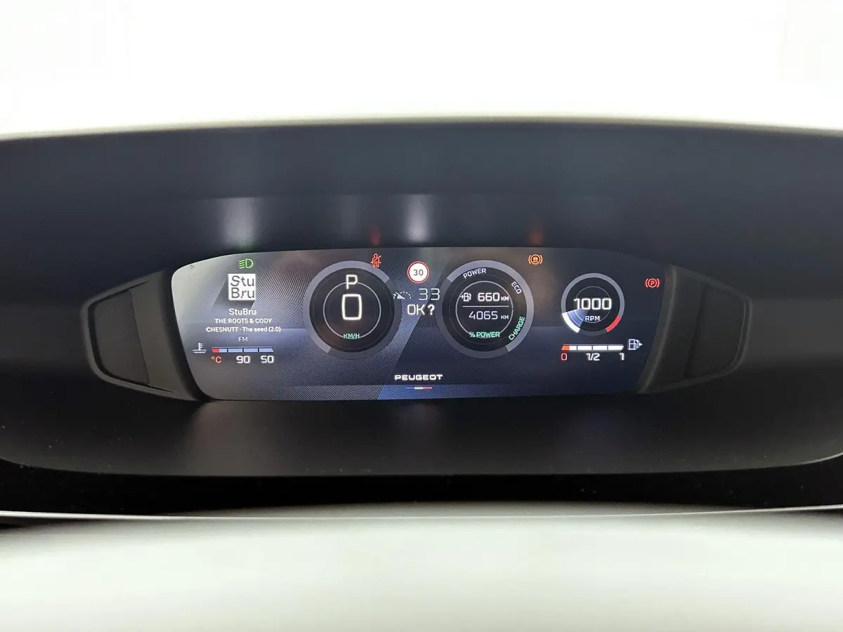 1.2 Hybrid 145 e-DCS6 Allure | Navigatie | 360 °C Camera | Dodehoekwaarschuwing | Apple Carplay/Android Auto | Climate Control |