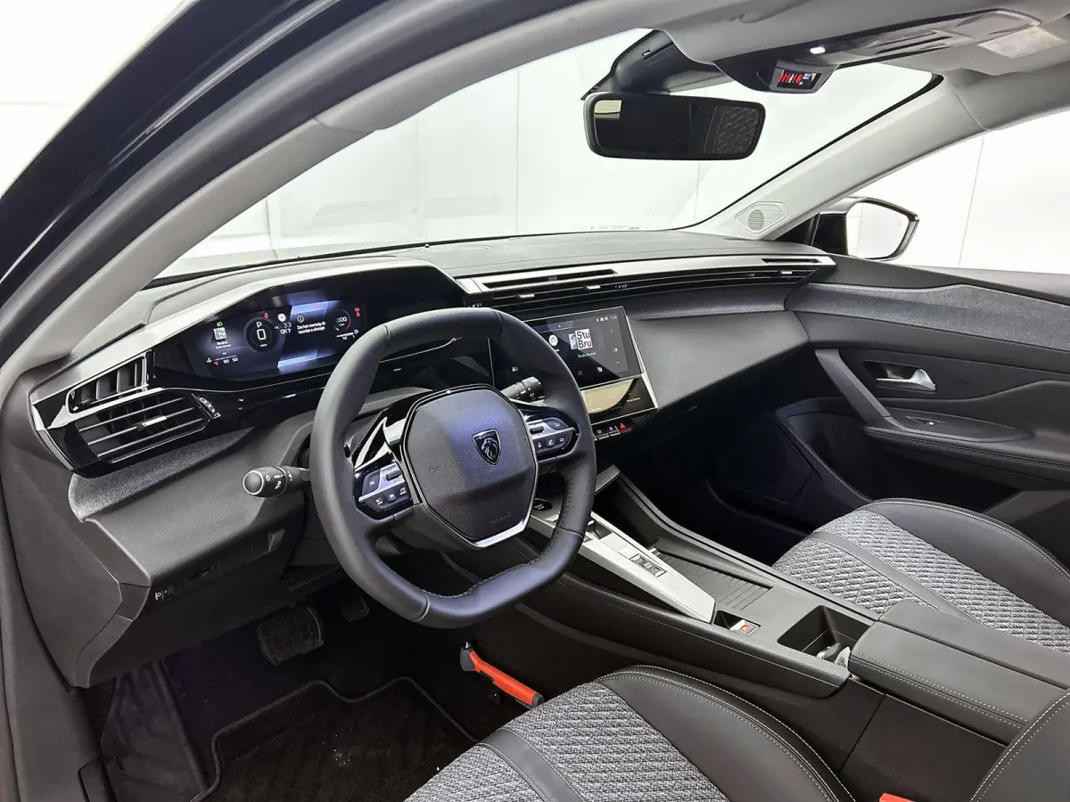 1.2 Hybrid 145 e-DCS6 Allure | Navigatie | 360 °C Camera | Dodehoekwaarschuwing | Apple Carplay/Android Auto | Climate Control |