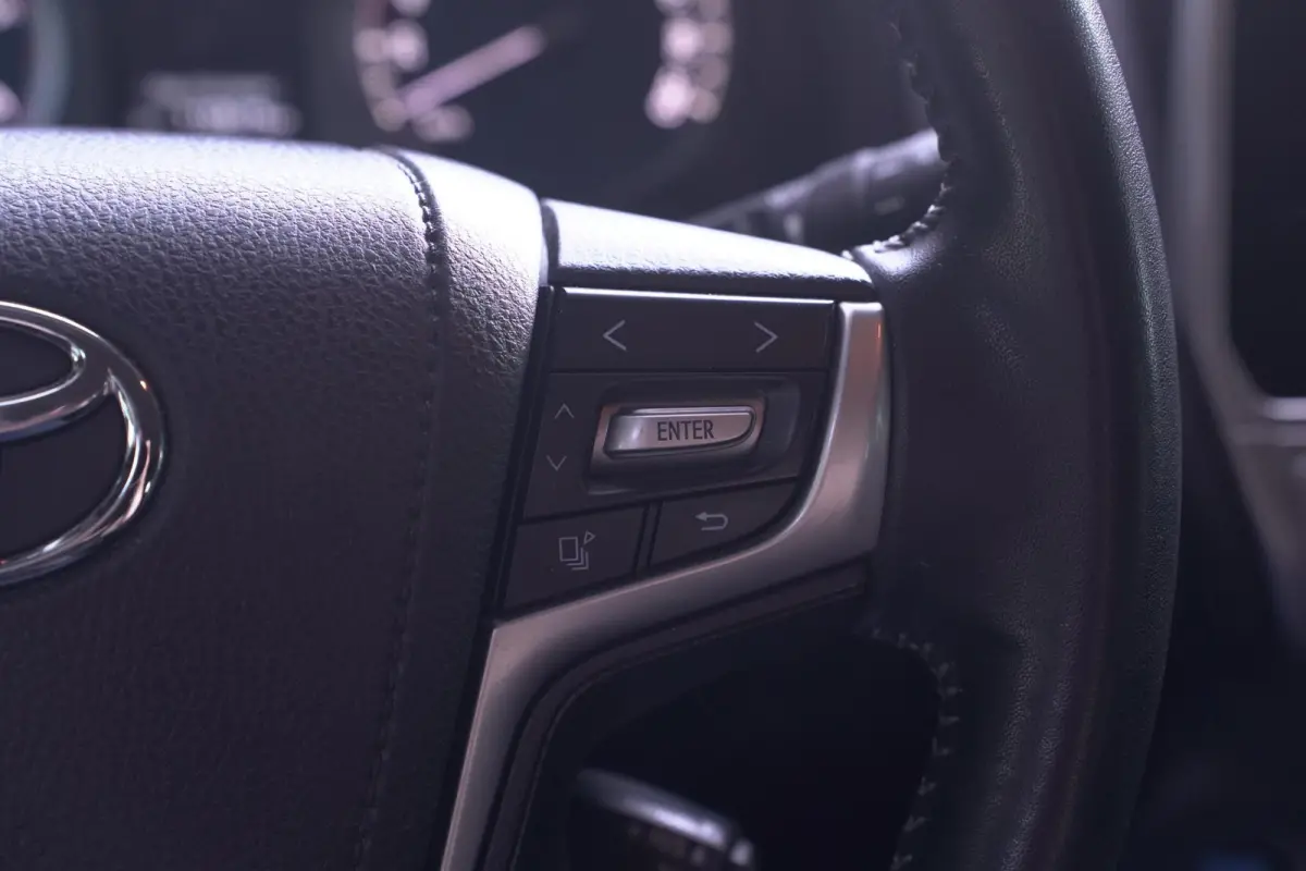 2.8 D-4D-F 177 pk 5 Drs Grijs Kenteken 2-Zits 4WD Airco, Cruise Control, Historie aanwezig