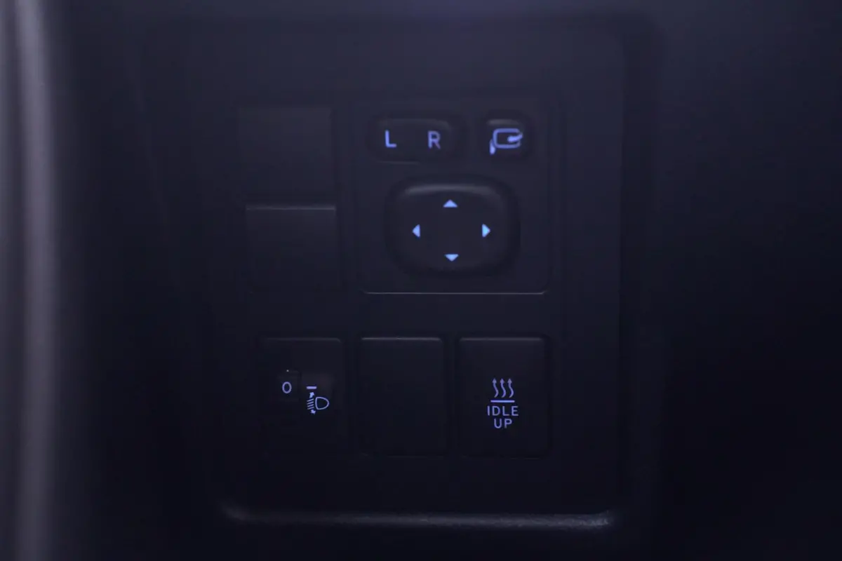 2.8 D-4D-F 177 pk 5 Drs Grijs Kenteken 2-Zits 4WD Airco, Cruise Control, Historie aanwezig