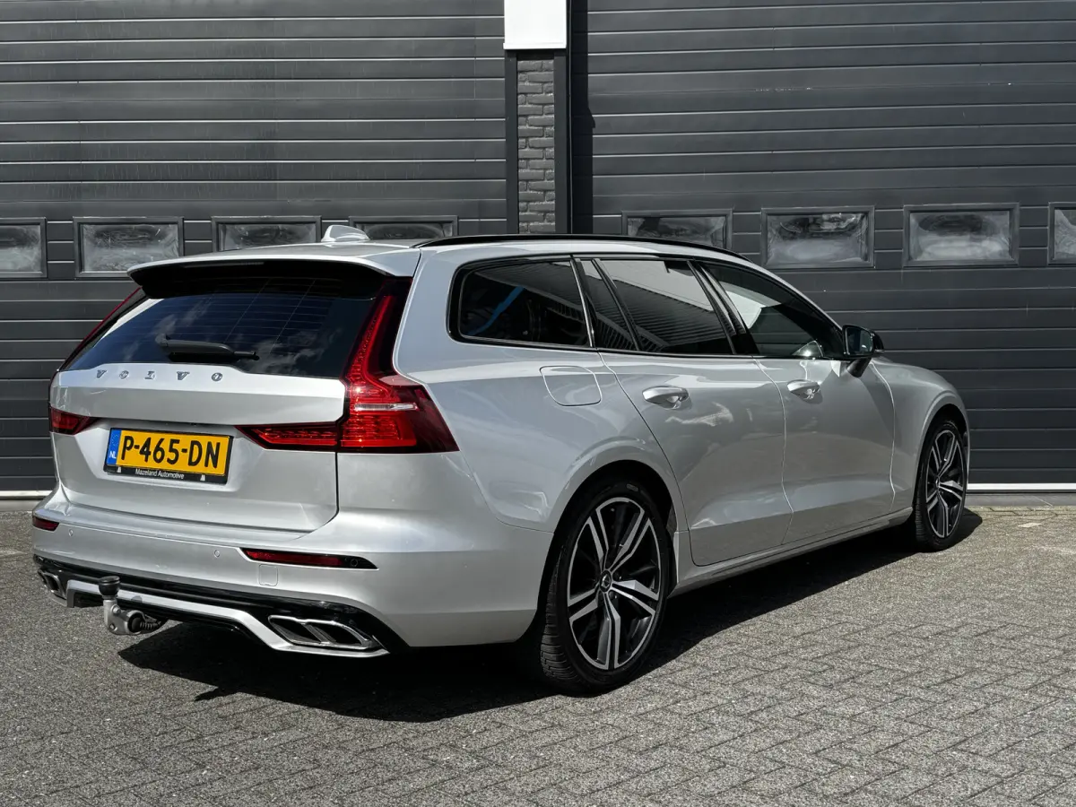 2.0 T6 Recharge 340PK AWD R-Design | Camera | Memory | Stoel & Stuur verw. | €29.900,- incl. BTW