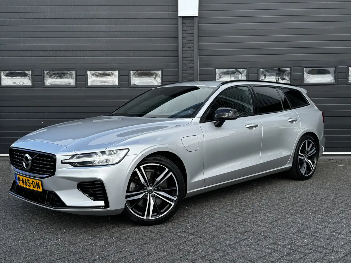 2.0 T6 Recharge 340PK AWD R-Design | Camera | Memory | Stoel & Stuur verw. | €29.900,- incl. BTW