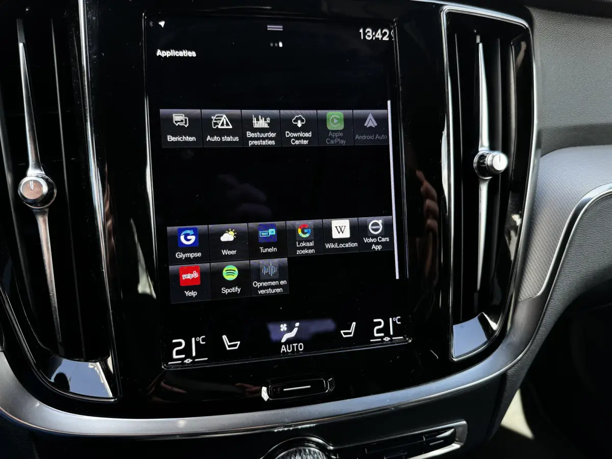 2.0 T6 Recharge 340PK AWD R-Design | Camera | Memory | Stoel & Stuur verw. | €29.900,- incl. BTW