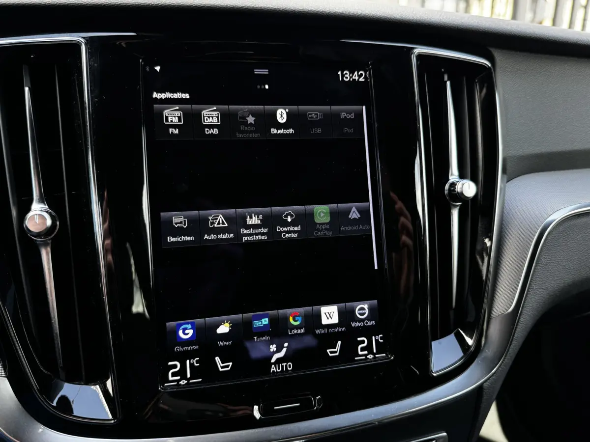 2.0 T6 Recharge 340PK AWD R-Design | Camera | Memory | Stoel & Stuur verw. | €29.900,- incl. BTW