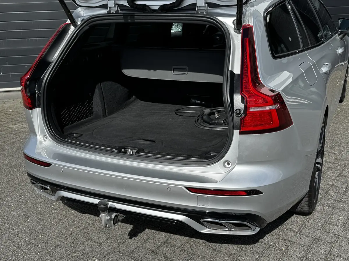 2.0 T6 Recharge 340PK AWD R-Design | Camera | Memory | Stoel & Stuur verw. | €29.900,- incl. BTW