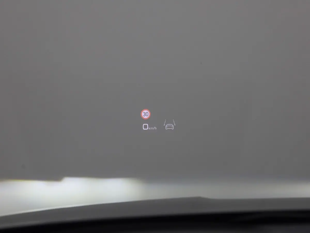 30 TFSI Advanced edition 116 PK | Automaat | Adaptive cruise control | Panoramadak | Camera | Head-up display | Navigatie | SONOS | Autom. airconditioning 3 zones | Stoelverwarming voorin | 