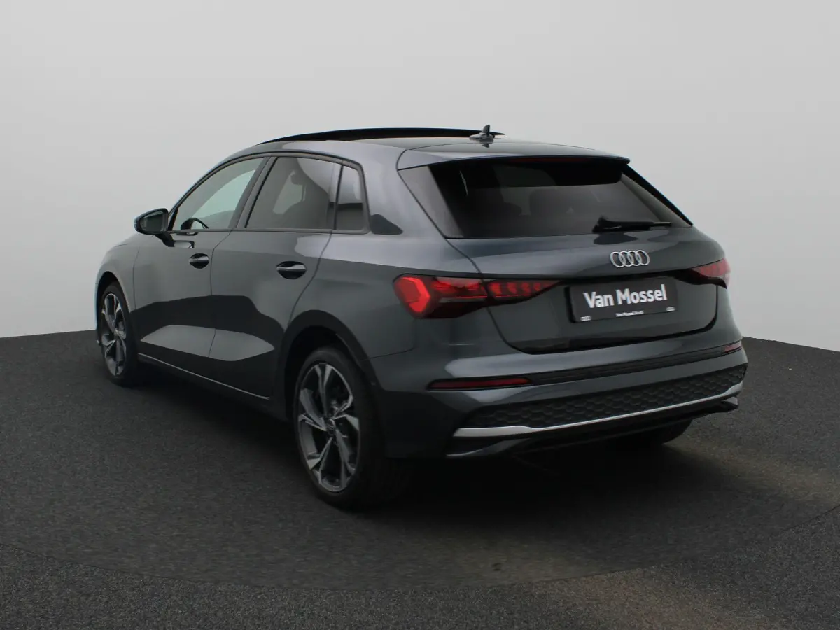 30 TFSI Advanced edition 116 PK | Automaat | Adaptive cruise control | Panoramadak | Camera | Head-up display | Navigatie | SONOS | Autom. airconditioning 3 zones | Stoelverwarming voorin | 