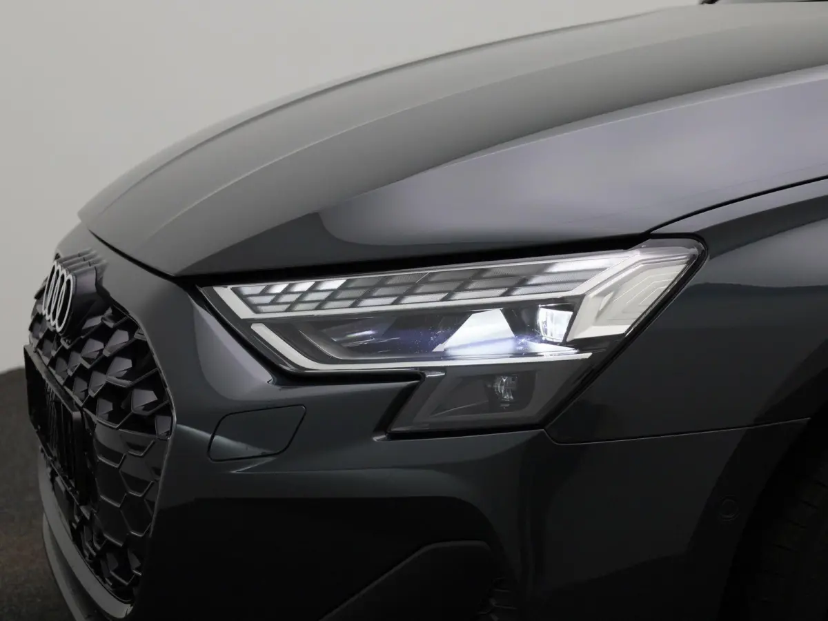 30 TFSI Advanced edition 116 PK | Automaat | Adaptive cruise control | Panoramadak | Camera | Head-up display | Navigatie | SONOS | Autom. airconditioning 3 zones | Stoelverwarming voorin | 