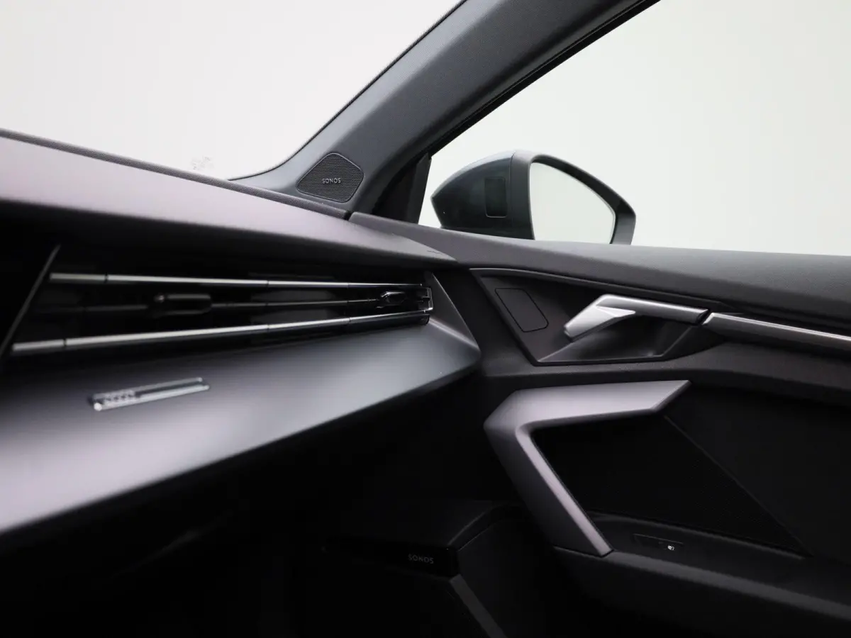 30 TFSI Advanced edition 116 PK | Automaat | Adaptive cruise control | Panoramadak | Camera | Head-up display | Navigatie | SONOS | Autom. airconditioning 3 zones | Stoelverwarming voorin | 