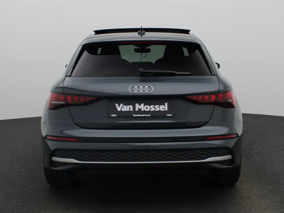 30 TFSI Advanced edition 116 PK | Automaat | Adaptive cruise control | Panoramadak | Camera | Head-up display | Navigatie | SONOS | Autom. airconditioning 3 zones | Stoelverwarming voorin | 