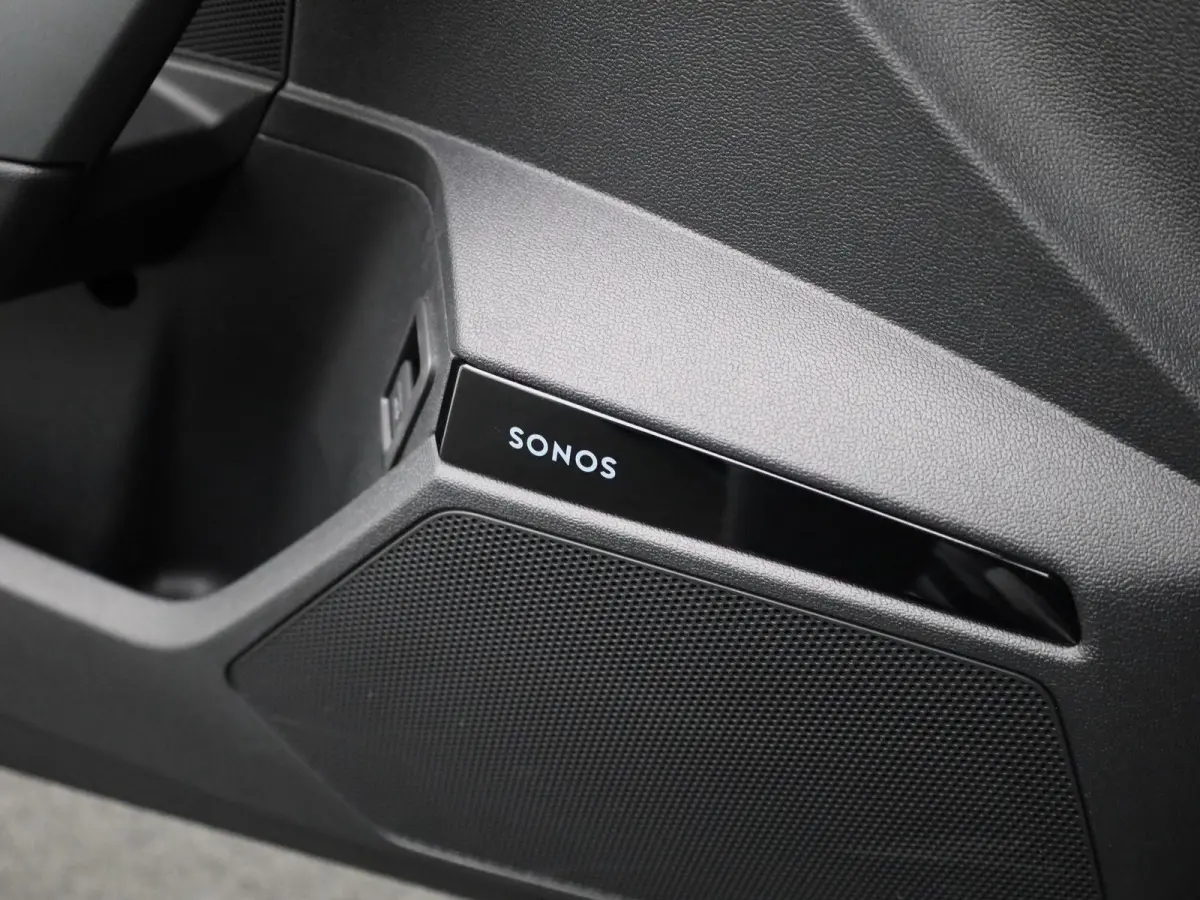 30 TFSI Advanced edition 116 PK | Automaat | Adaptive cruise control | Panoramadak | Camera | Head-up display | Navigatie | SONOS | Autom. airconditioning 3 zones | Stoelverwarming voorin | 