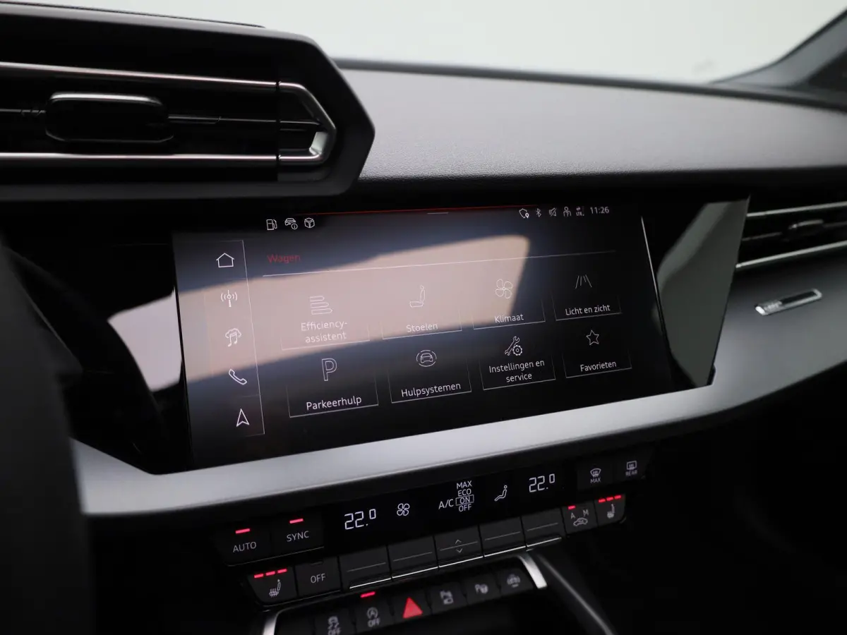 30 TFSI Advanced edition 116 PK | Automaat | Adaptive cruise control | Panoramadak | Camera | Head-up display | Navigatie | SONOS | Autom. airconditioning 3 zones | Stoelverwarming voorin | 