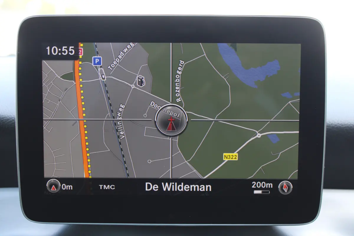 180 AUT7 Business Solution AMG COMAND CAMERA