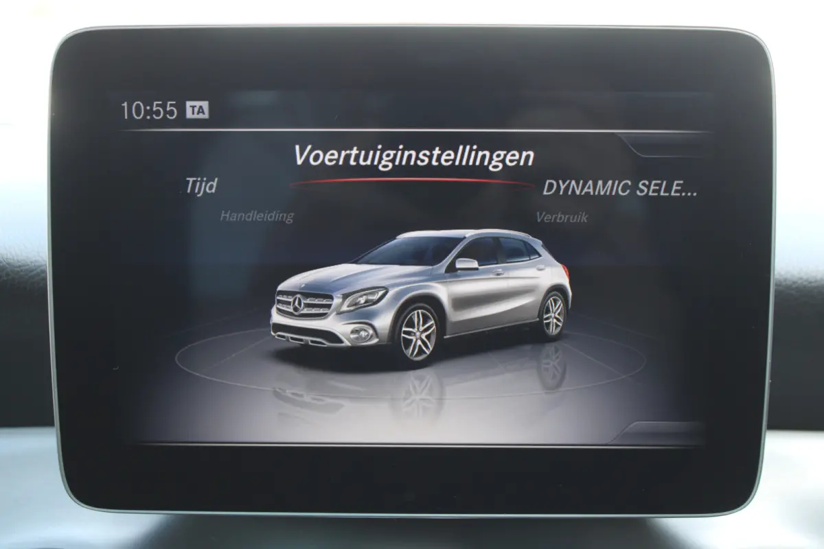 180 AUT7 Business Solution AMG COMAND CAMERA