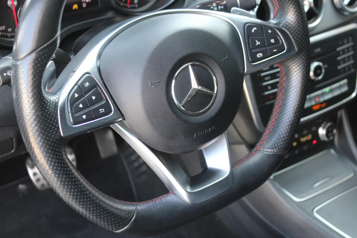 180 AUT7 Business Solution AMG COMAND CAMERA