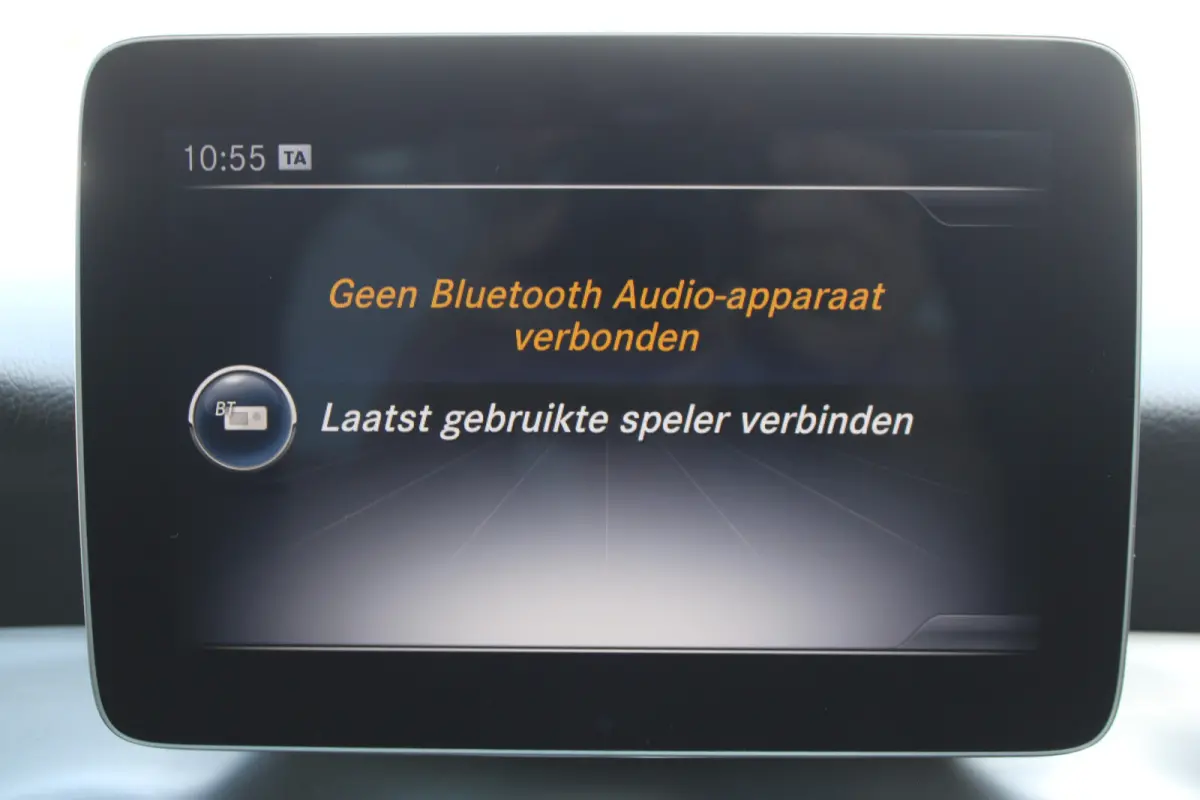 180 AUT7 Business Solution AMG COMAND CAMERA