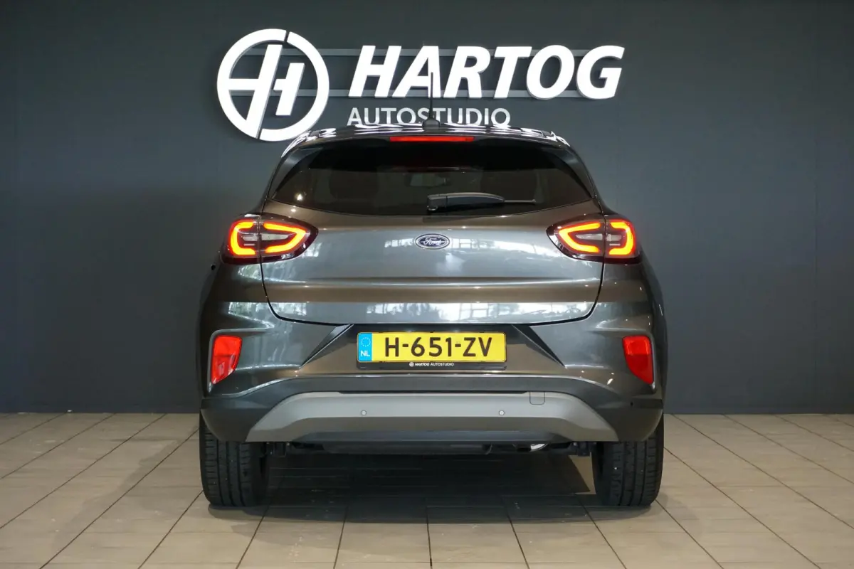 1.0 EcoBoost Titanium *dealer onderhouden* + WINTERPACK / STOELMASSAGE / TREKHAAK