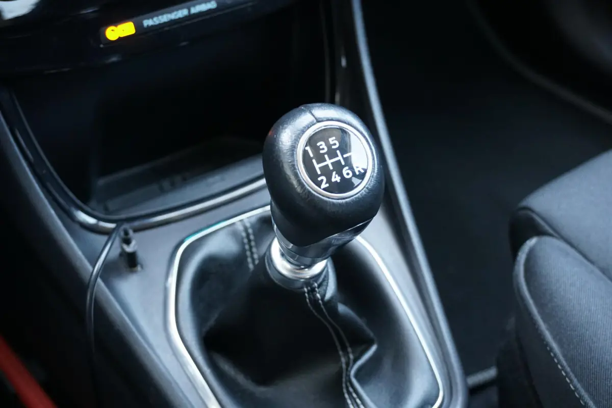 1.0 EcoBoost Titanium *dealer onderhouden* + WINTERPACK / STOELMASSAGE / TREKHAAK