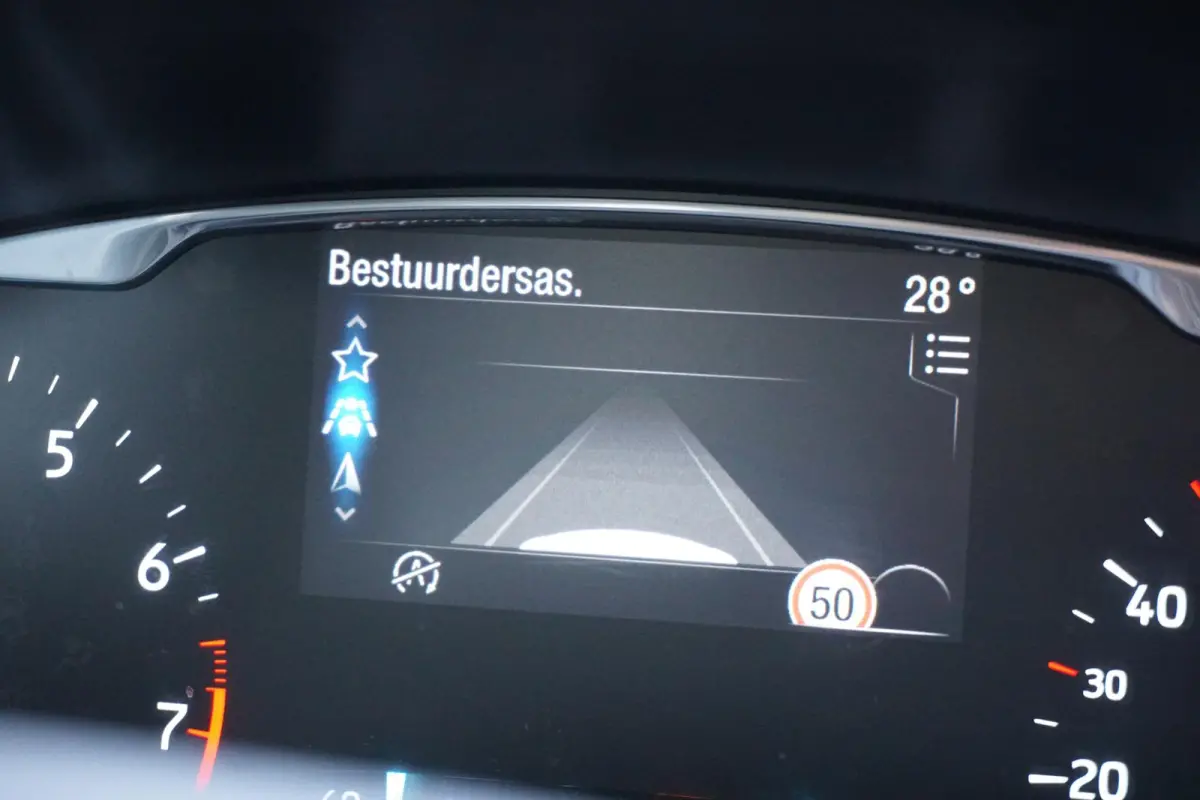 1.0 EcoBoost Titanium *dealer onderhouden* + WINTERPACK / STOELMASSAGE / TREKHAAK