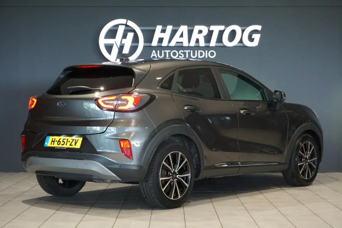 1.0 EcoBoost Titanium *dealer onderhouden* + WINTERPACK / STOELMASSAGE / TREKHAAK