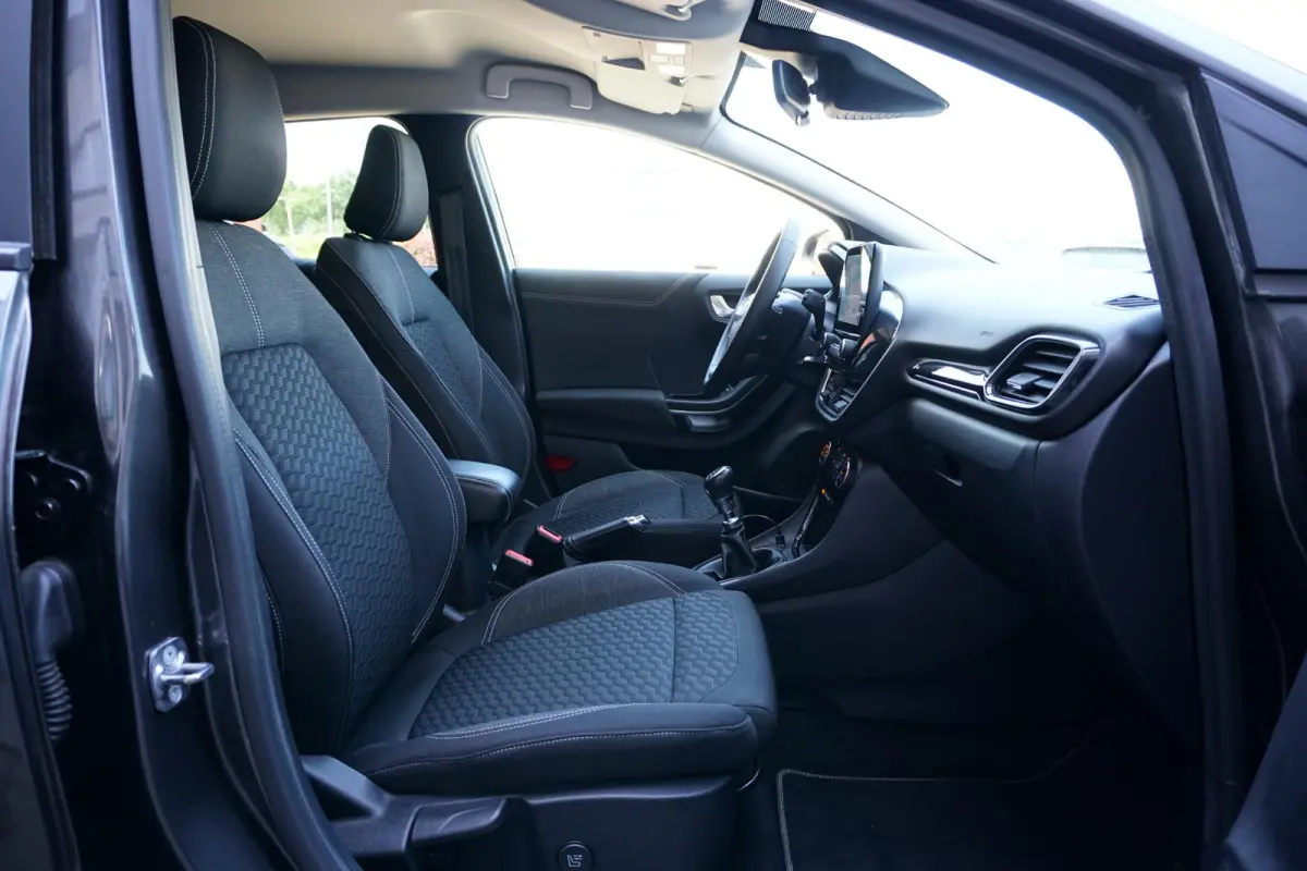 1.0 EcoBoost Titanium *dealer onderhouden* + WINTERPACK / STOELMASSAGE / TREKHAAK