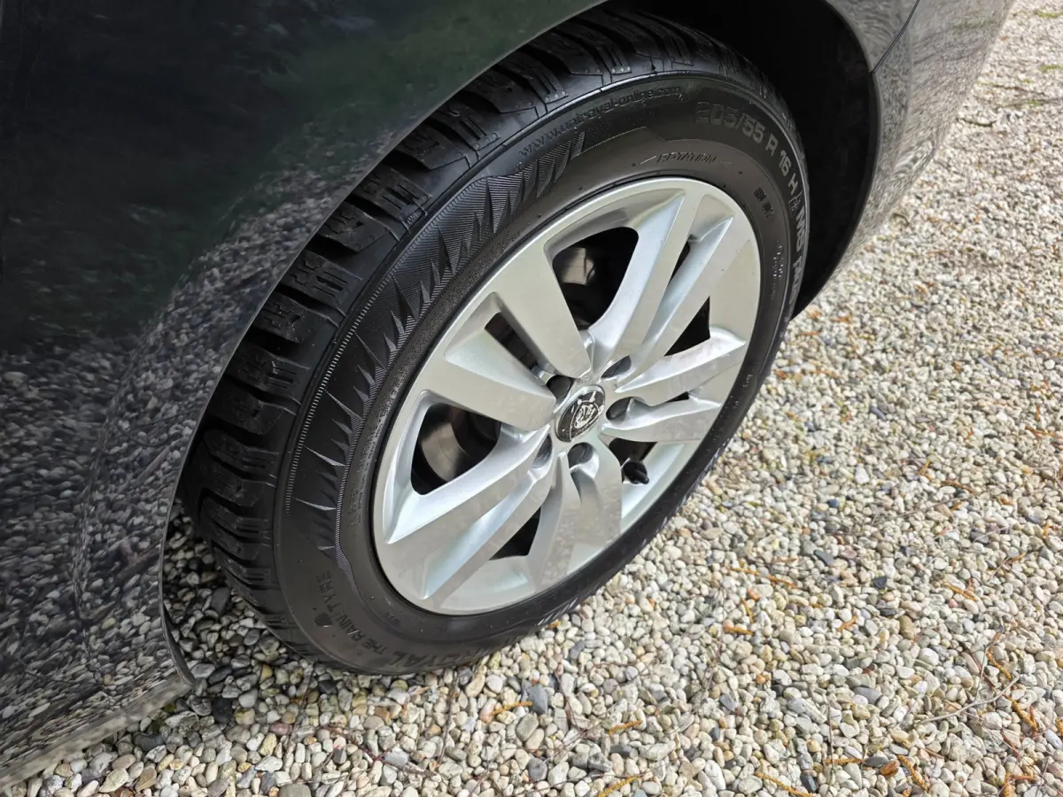 1.2 PureTech Blue Lease Executive