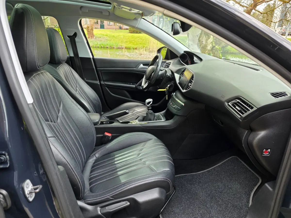 1.2 PureTech Blue Lease Executive