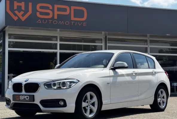 116d Sport|Led|M-stuur|Automaat|NAP|Dealer-onder