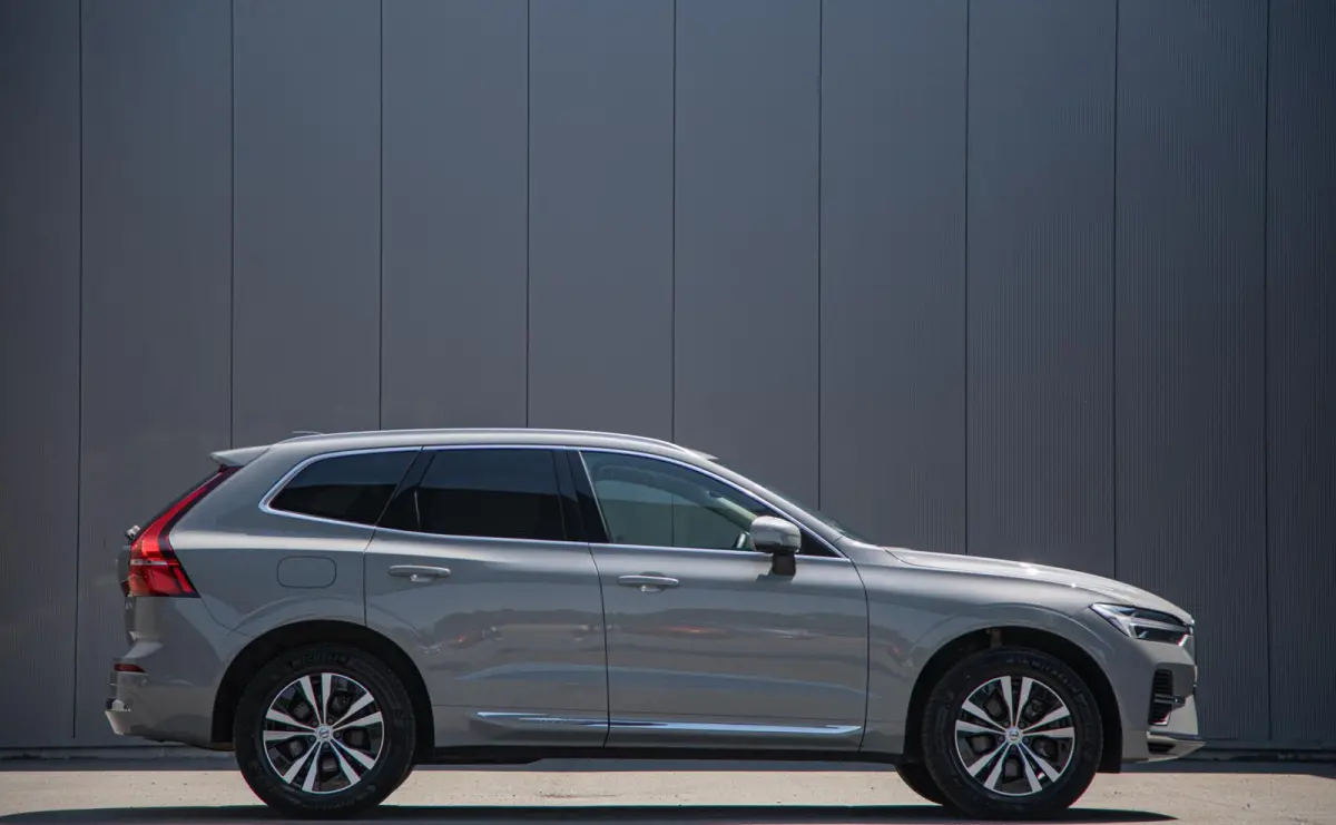 T6 Plug-In Hybrid AWD Core Bright Panorama|Keyless|Google|