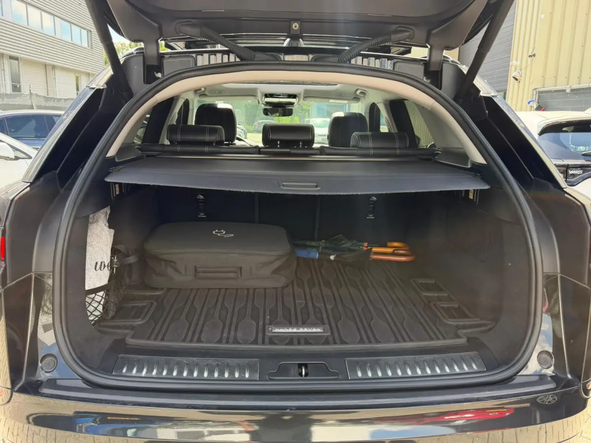 P400e 404 PK|Facelift|Panoramadak|360 Camera|SOH 91,5%