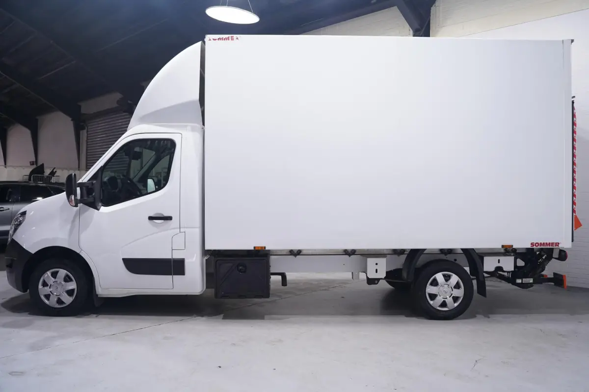 2.3 DCi 163 pk Bakwagen met Laadklep Navi, Airco Apple Carplay, Dakspoiler, Cruise Control, LxBxH 408x205x220 cm