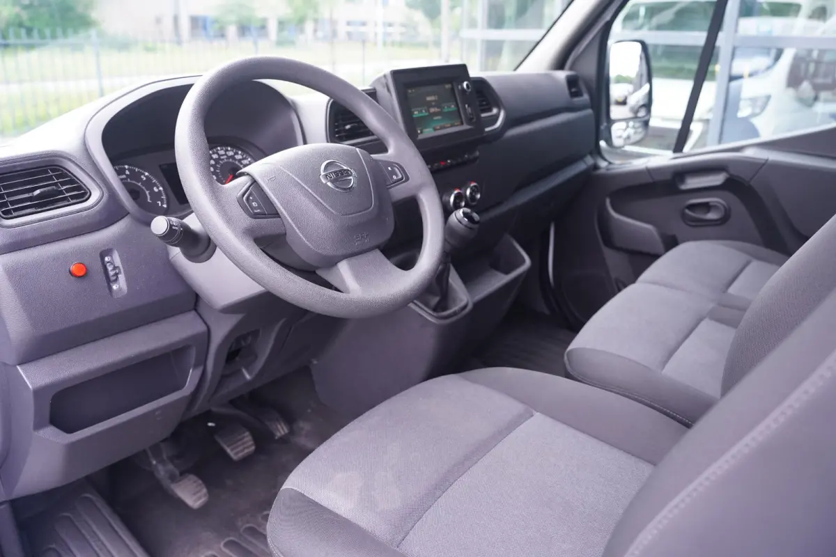 2.3 DCi 163 pk Bakwagen met Laadklep Navi, Airco Apple Carplay, Dakspoiler, Cruise Control, LxBxH 408x205x220 cm
