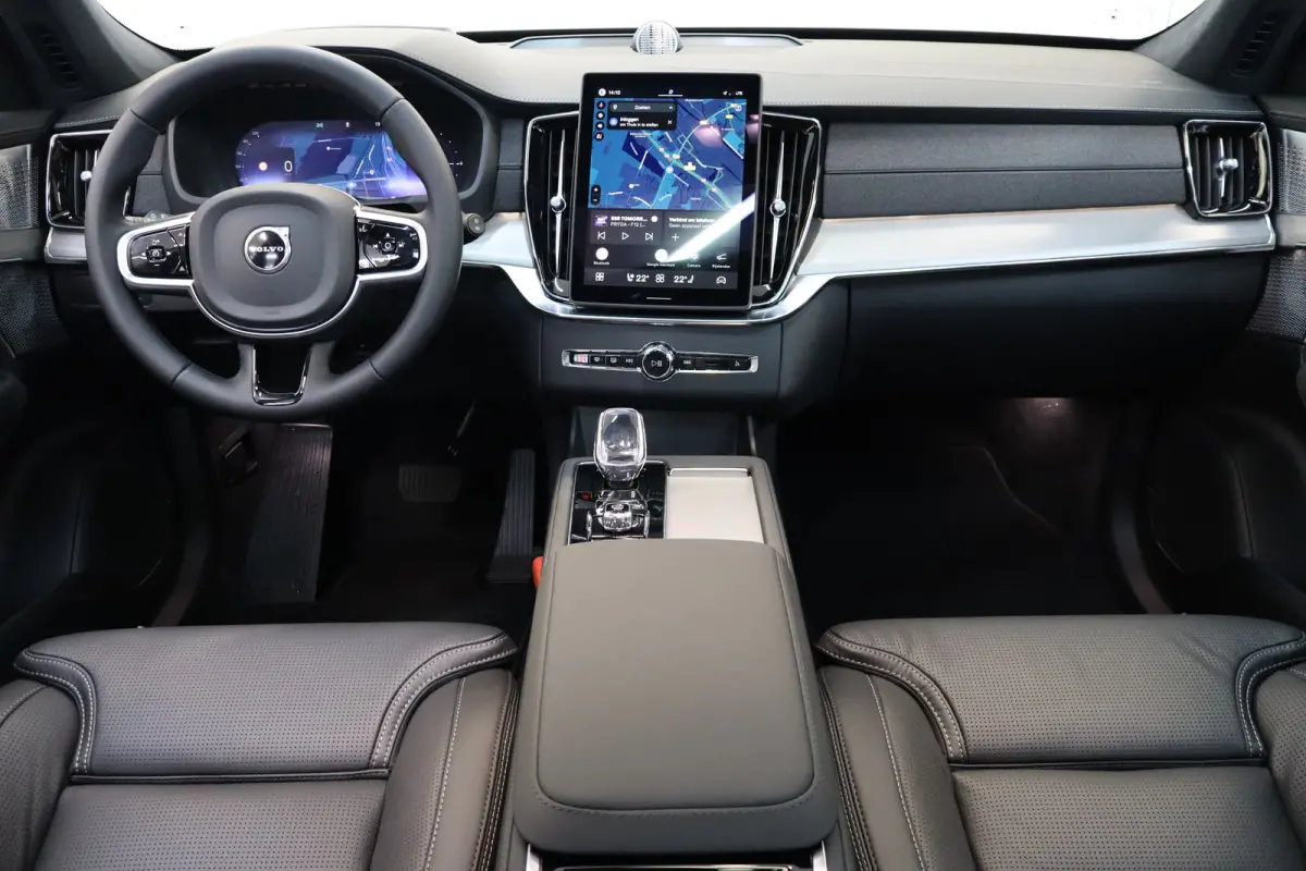 T8 405PK AWD Ultra Black Edition | Executive Edition | Gelamineerd Glas | 22" | Massage/ventilatie | HUD | B&W Audio