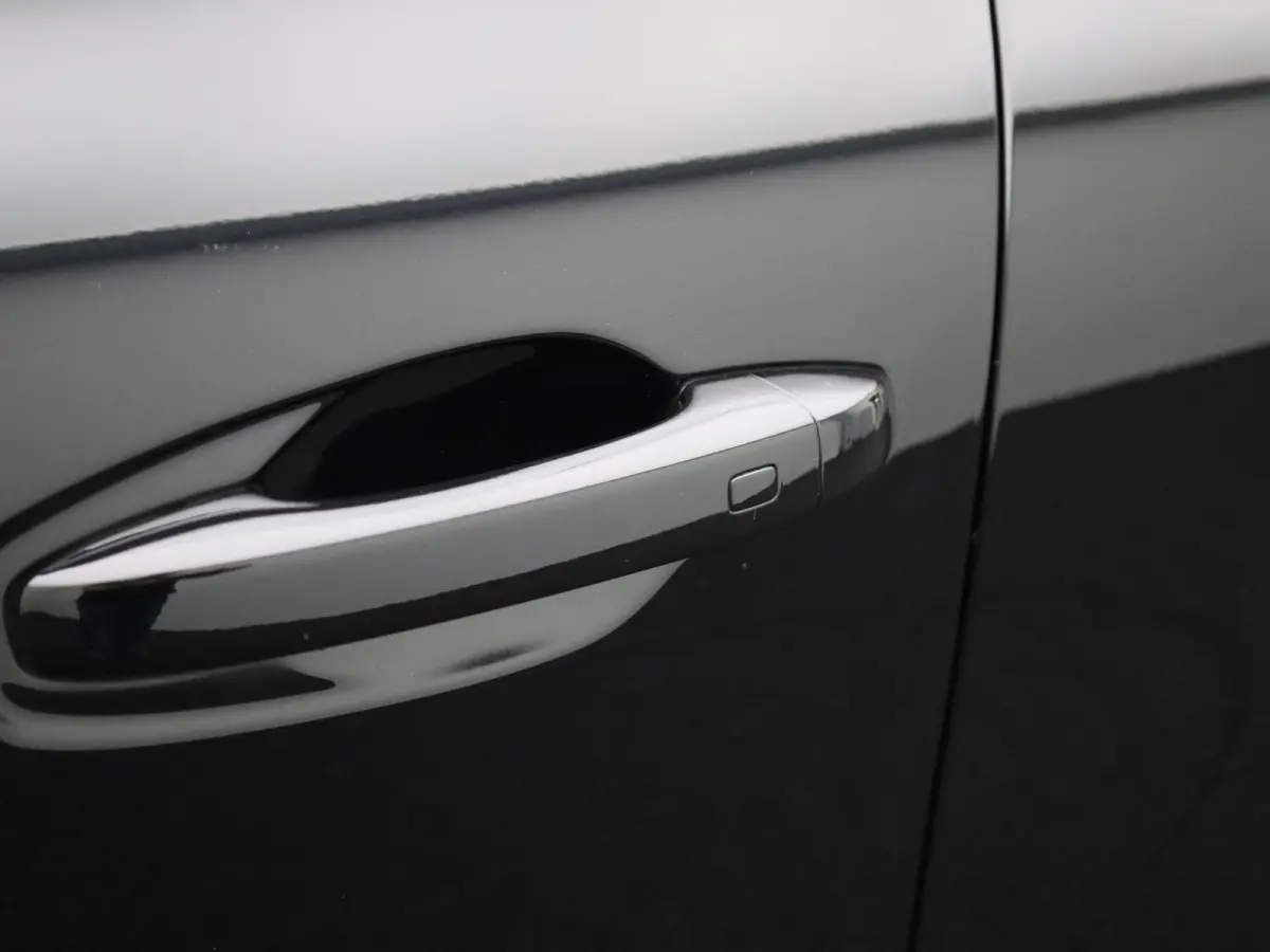 1.6 E-Tech Hybrid 145 Intens | ACHTERUITRIJCAMERA | APPLE CARPLAY - ANDROID AUTO | LANE ASSIST | KEYLESS |