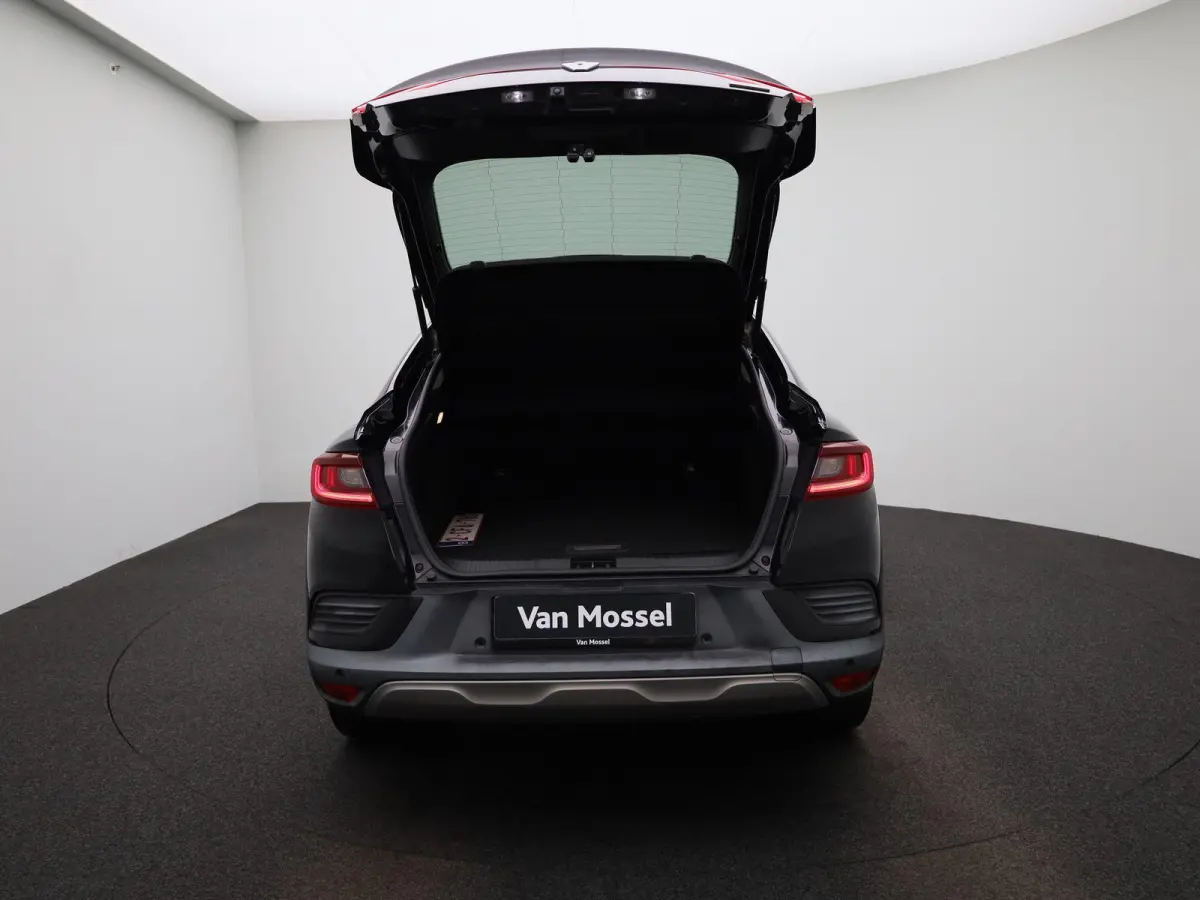1.6 E-Tech Hybrid 145 Intens | ACHTERUITRIJCAMERA | APPLE CARPLAY - ANDROID AUTO | LANE ASSIST | KEYLESS |