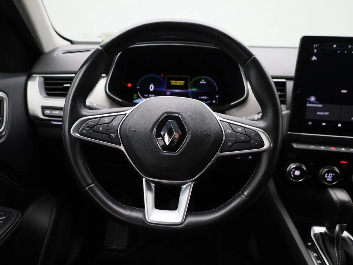 1.6 E-Tech Hybrid 145 Intens | ACHTERUITRIJCAMERA | APPLE CARPLAY - ANDROID AUTO | LANE ASSIST | KEYLESS |