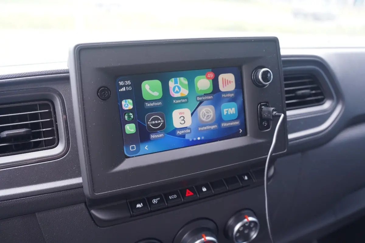 2.3 DCi 163 pk Bakwagen met Laadklep Navi, Airco Apple Carplay, Dakspoiler, Cruise Control, LxBxH 408x205x220 cm