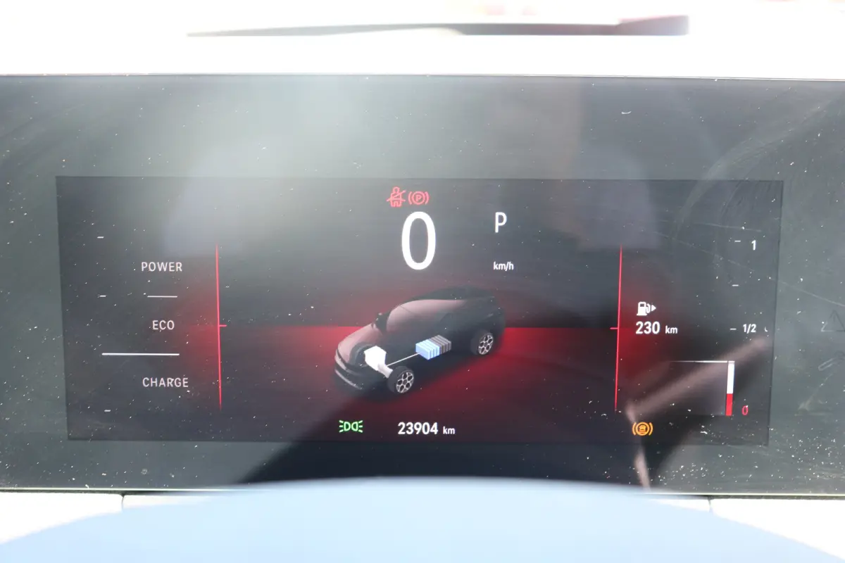 1.2 Turbo Hybrid GS | Navi | Stoel en stuur verw. | Camera | Keyless | PDC V+A | DAB |