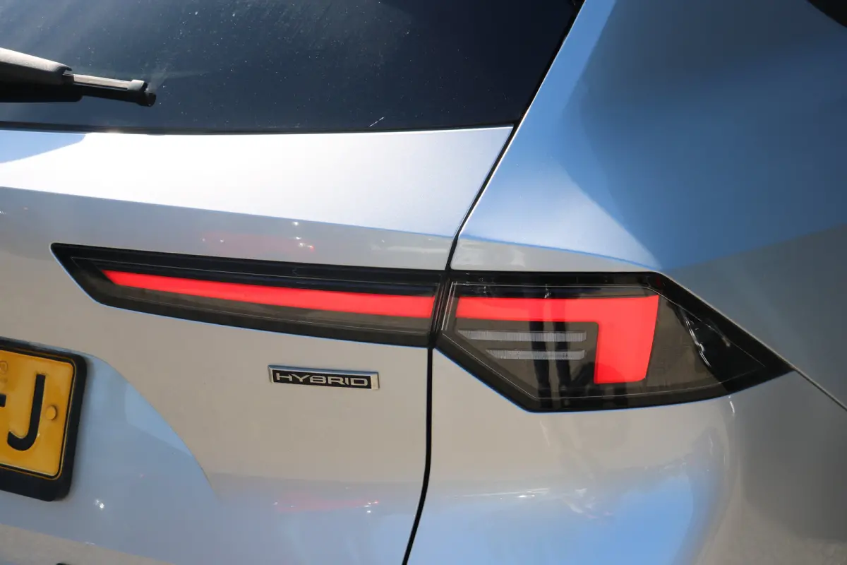1.2 Turbo Hybrid GS | Navi | Stoel en stuur verw. | Camera | Keyless | PDC V+A | DAB |