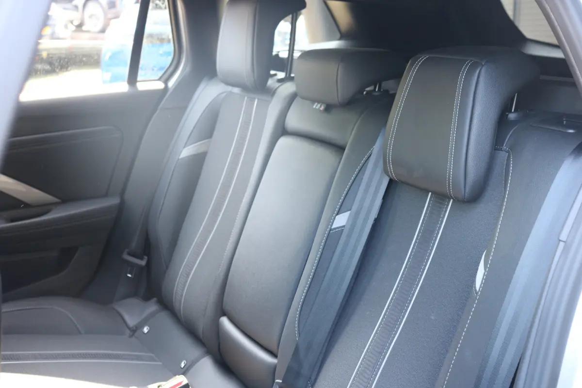 1.2 Turbo Hybrid GS | Navi | Stoel en stuur verw. | Camera | Keyless | PDC V+A | DAB |